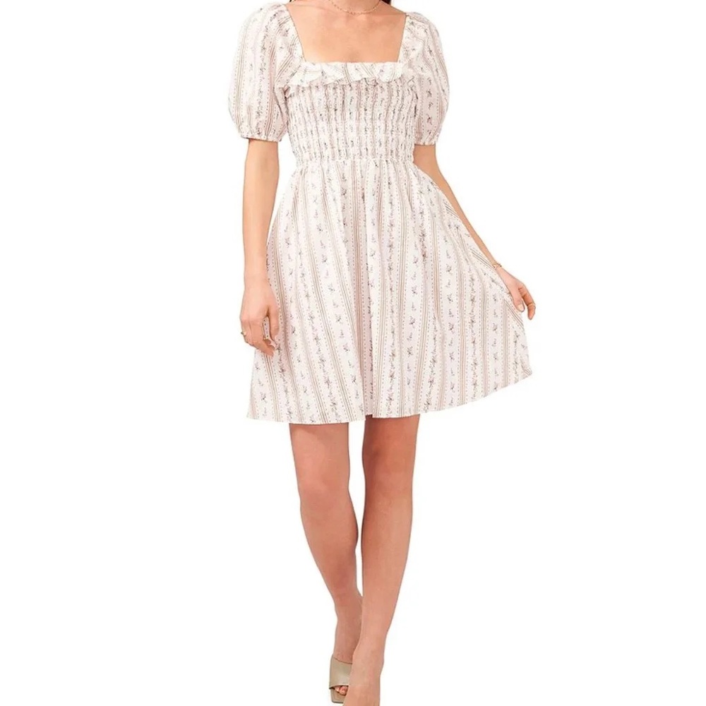 NWT! Chelsea and Violet mini dress